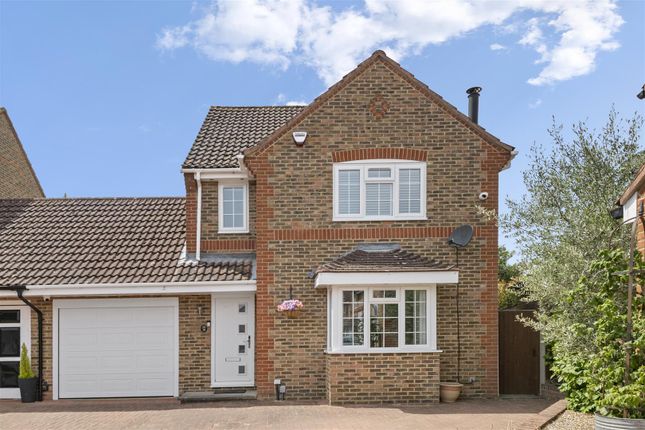 3-bed house on 20, Martindale, Iver, £635,000