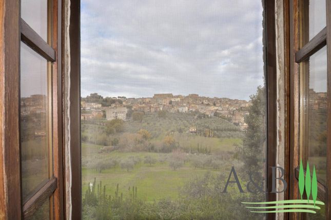 Thumbnail Country house for sale in Chianciano Terme, Chianciano Terme, Toscana