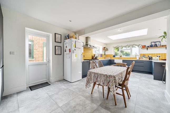 71, Oaken Grove, Maidenhead photo 3