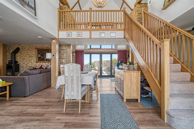 4 Manor Farm Barns, Stony Lane, Sherborne photo 2
