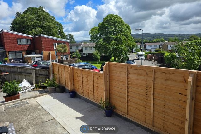Abbots Walk, Neath photo 3
