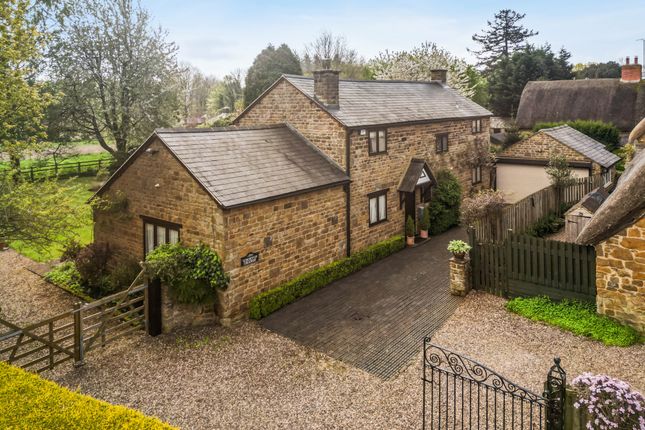 Thumbnail Cottage for sale in Church Street, Wroxton