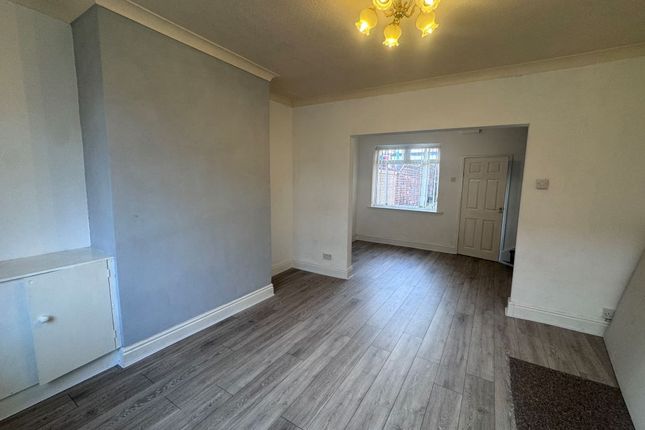 13, Kitchener Street, St. Helens photo 2