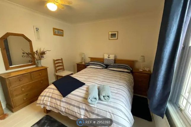 Stanley Road, Emsworth  Hants photo 3