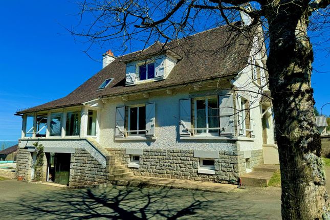 Property for sale in Montsalvy, Cantal, France