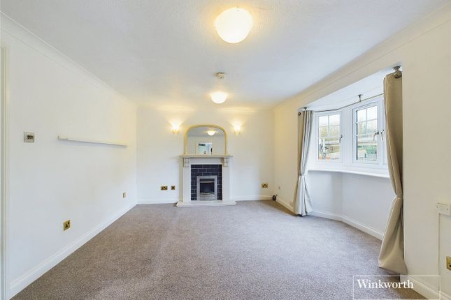 Flat for sale in New Bright Street, Reading, Berkshire