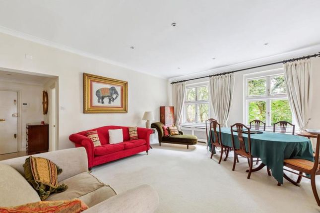 Thumbnail Flat to rent in Grove End Road, St Johns Wood, London