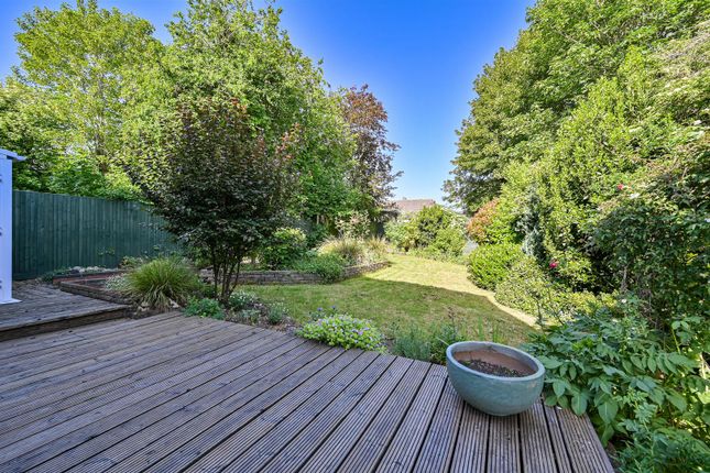 2, Conquerors Hill, Wheathampstead photo 4