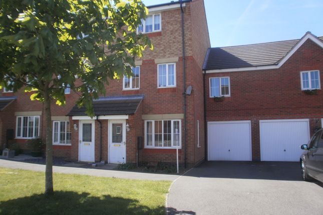 Thumbnail End terrace house to rent in Timken Way, Daventry, Northants, 9Ue.