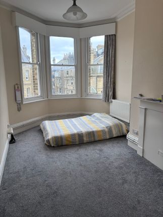 Flat to rent in Fourth Avenue, Hove
