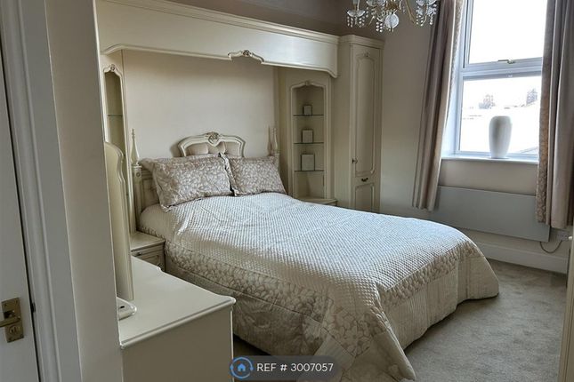 Belgrave Mansions, South Marine Drive, Bridlington photo 2