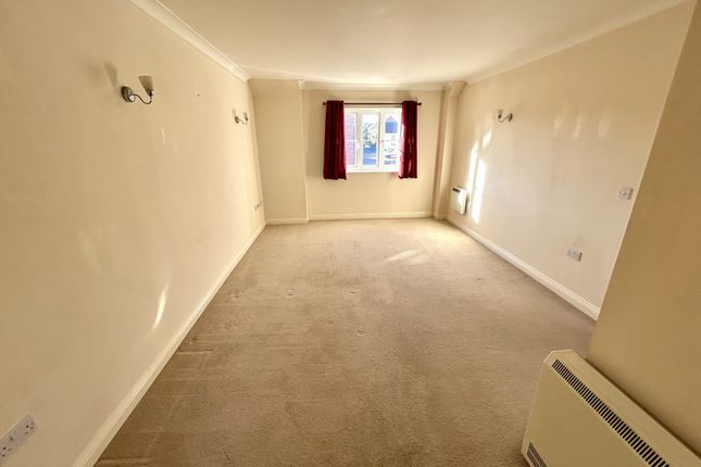 84, Shrewsbury Road, Yeovil photo 3