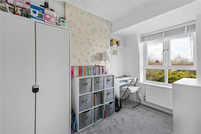 End terrace house for sale in Rivenhall End, Welwyn Garden City, Hertfordshire