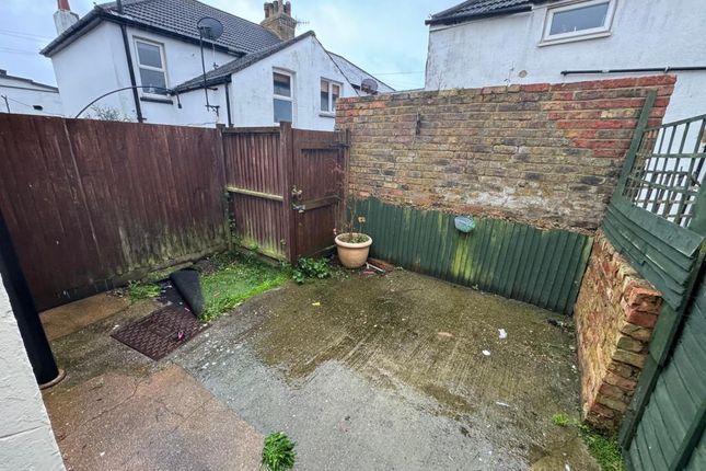 236 Seabrook Road, Seabrook, Hythe photo 5