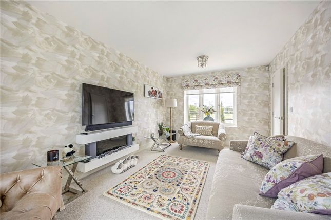 30, Maurice Gardens, Willersey photo 4