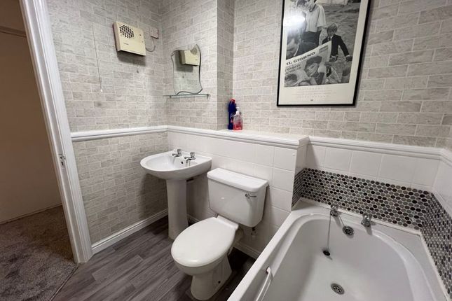 8, Inverness Court, Cumberland Place, London photo 4