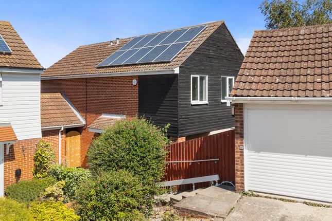 4-bed house on 16, Gatscombe Close, Hockley, £400,000