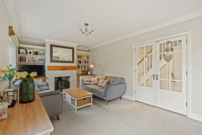 1, Queens View, Netley Abbey photo 3
