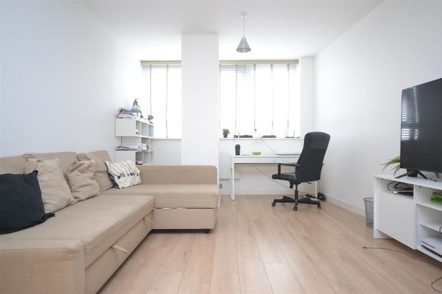 Canside, Meadow Walk, Chelmsford photo 3