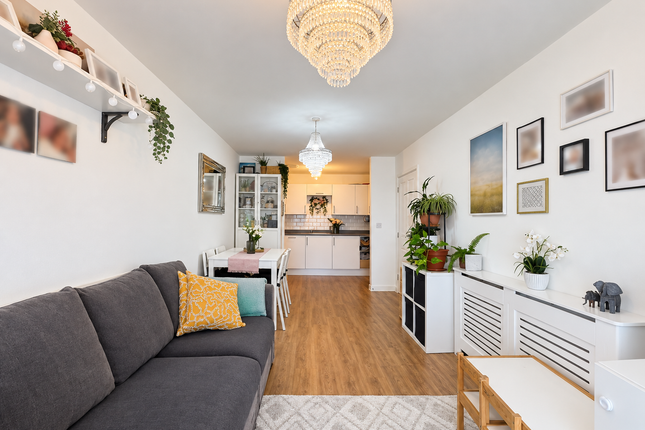 111, Discovery Drive, Swanley photo 3