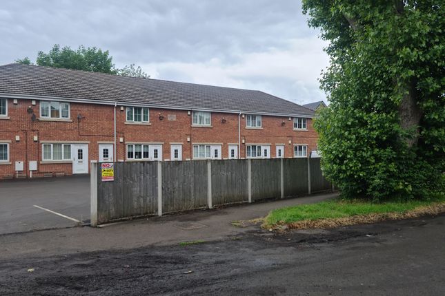 2-bed flat on Cliffield View, Swinton, Rotherham, £520/mo