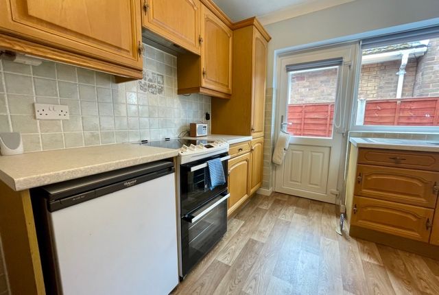 3, Moorhall Lane, STOURPORT-ON-SEVERN photo 4
