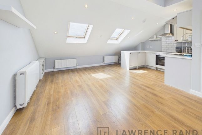 105b Field End Road, Pinner photo 4