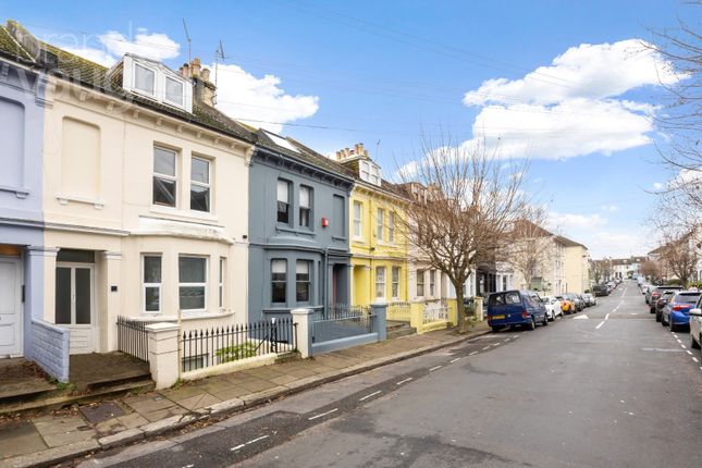 Maisonette for sale in Warleigh Road, Brighton, East Sussex