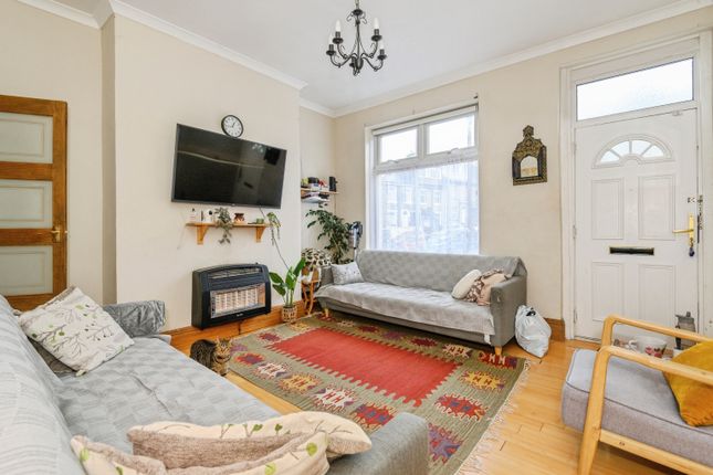6, Hampden Street, Bradford photo 3