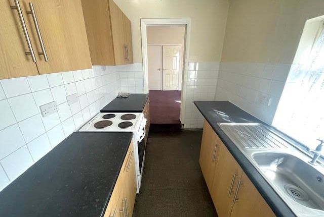 96, Vale Drive, Shirebrook photo 5