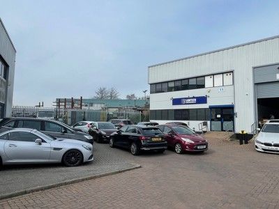 Industrial to let in D11, Lakeside Park Neptune Close, Rochester, Rochester, Kent