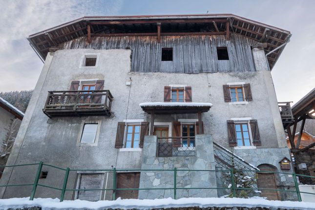 Thumbnail Semi-detached house for sale in 73600 Villarlurin, Les Belleville, Savoie, Rhône-Alpes, France