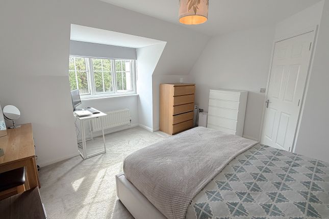 13 Stable Court, Millpond Place, Carshalton photo 3