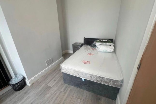 1-bed flat on 33 Gordon Street, Stoke-on-Trent, £40/mo