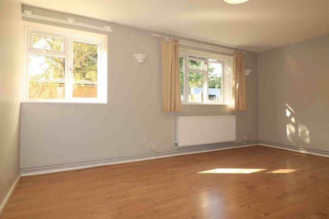 6, Whitbread Road, London photo 5