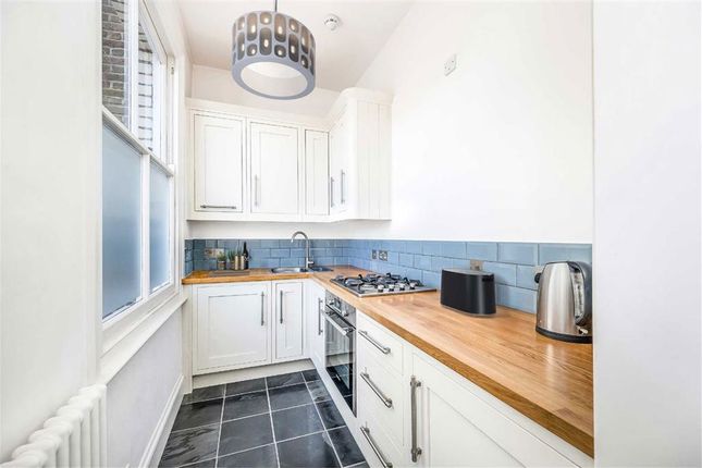 Flat 4, 7, Loftus Road, London photo 4