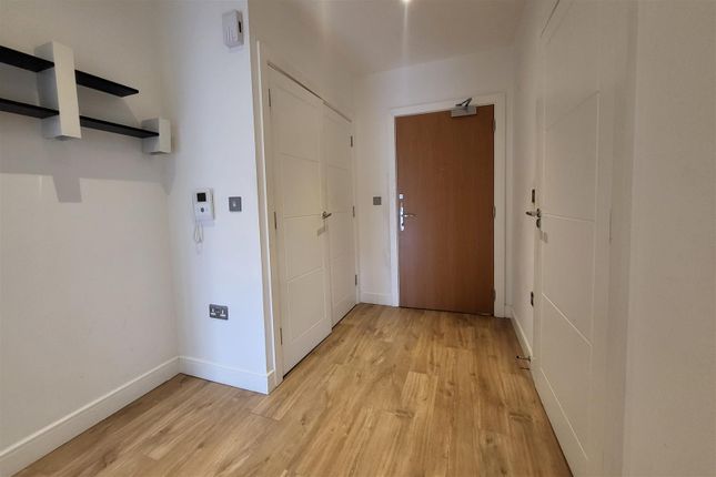 19 Saffron Court, Ebony Crescent, Cockfosters photo 4