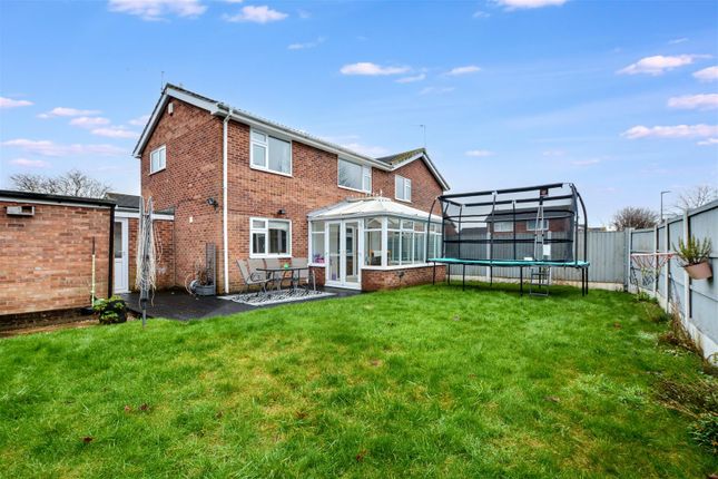 32, Pentland Gardens, Nottingham photo 4