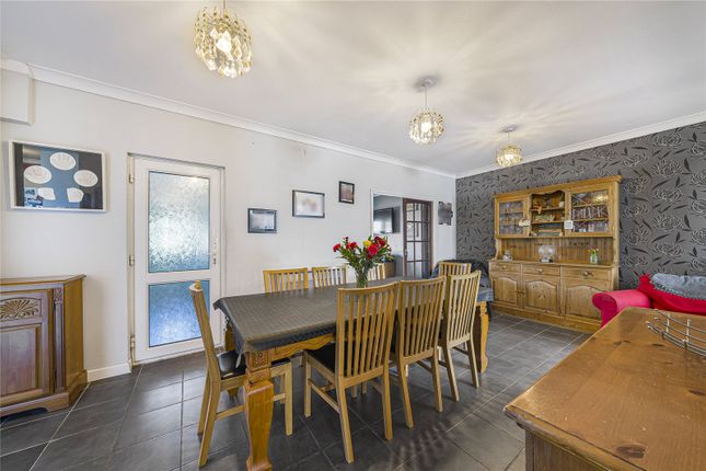 22, Perry Grove, Kent photo 4
