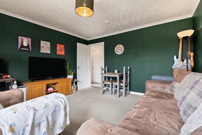 18, Locher Crescent, Johnstone photo 4