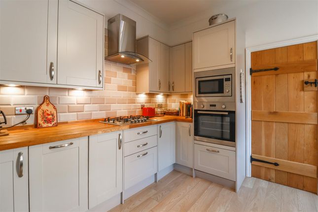 16, Poplar Road, Southam photo 4