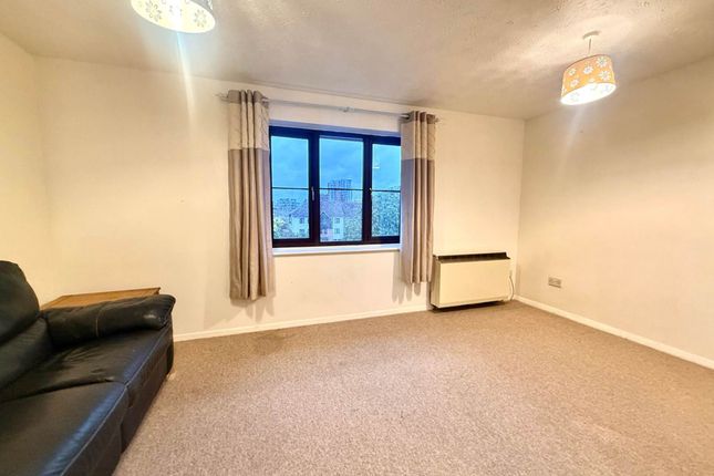 Campion Court, Wembley photo 3