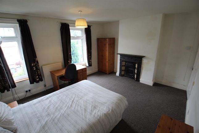 Newport Mount, Leeds photo 5