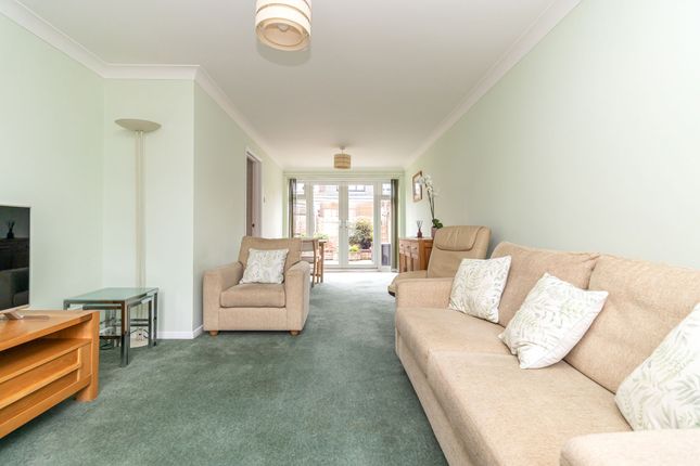 22 Sovereign Drive, Southsea photo 3