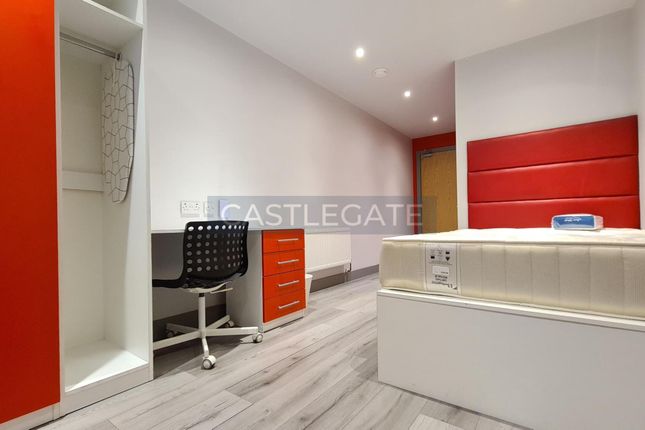 Flat 2, Room 3, Dundas Works, 15-17 Dundas Street, Huddersfield, HD1 2He (3)