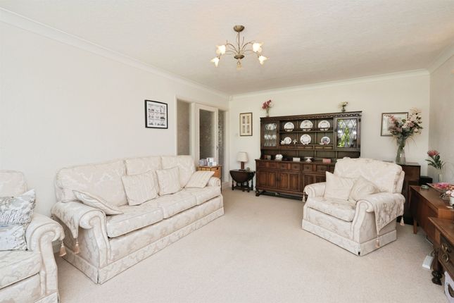 1, Hermitage Walk, Ilkeston photo 3