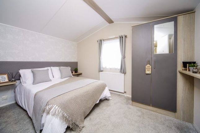 Viewfield Manor Holiday Park, Lochlibo Rd, Kilwinning photo 3