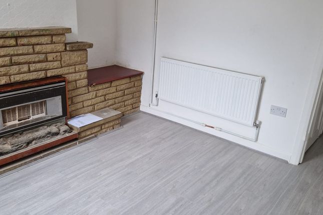 A Recently Refurbished Three Bedroom House Available For Sale Located On Hartley Road In Luton