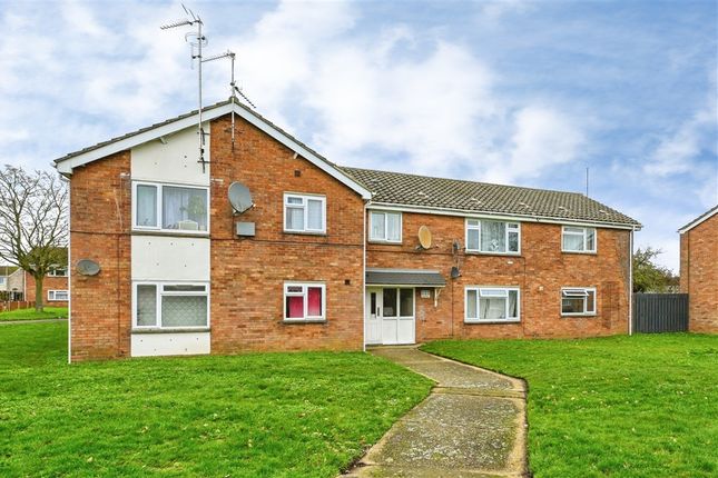 2-bed flat on 28, Five Elms, KING'S LYNN, £80,000