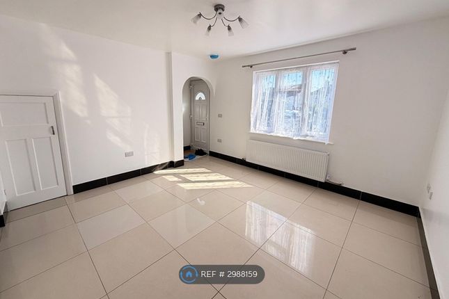 Martindale Road, Hounslow photo 2